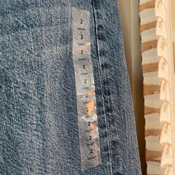 NWT American Eagle Mom Jeans Size 2 Short - Picture 4 of 7